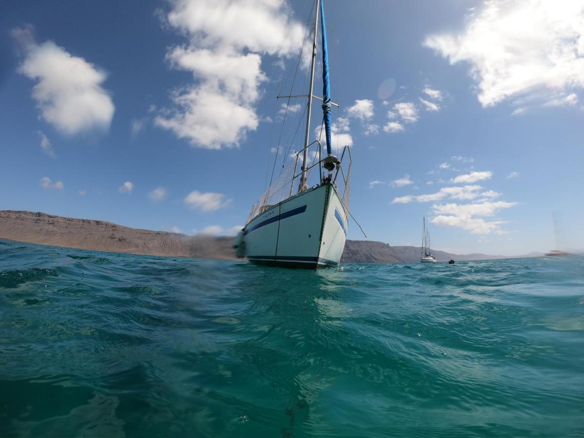 Magnifico Barco En La Graciosa Hotell Caleta de Sebo Eksteriør bilde
