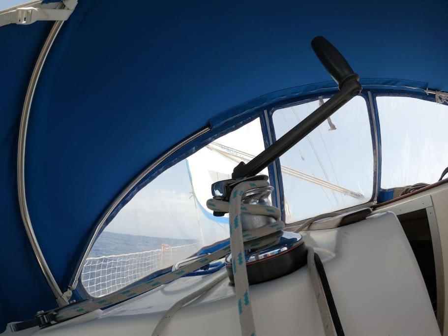 Magnifico Barco En La Graciosa Hotell Caleta de Sebo Eksteriør bilde