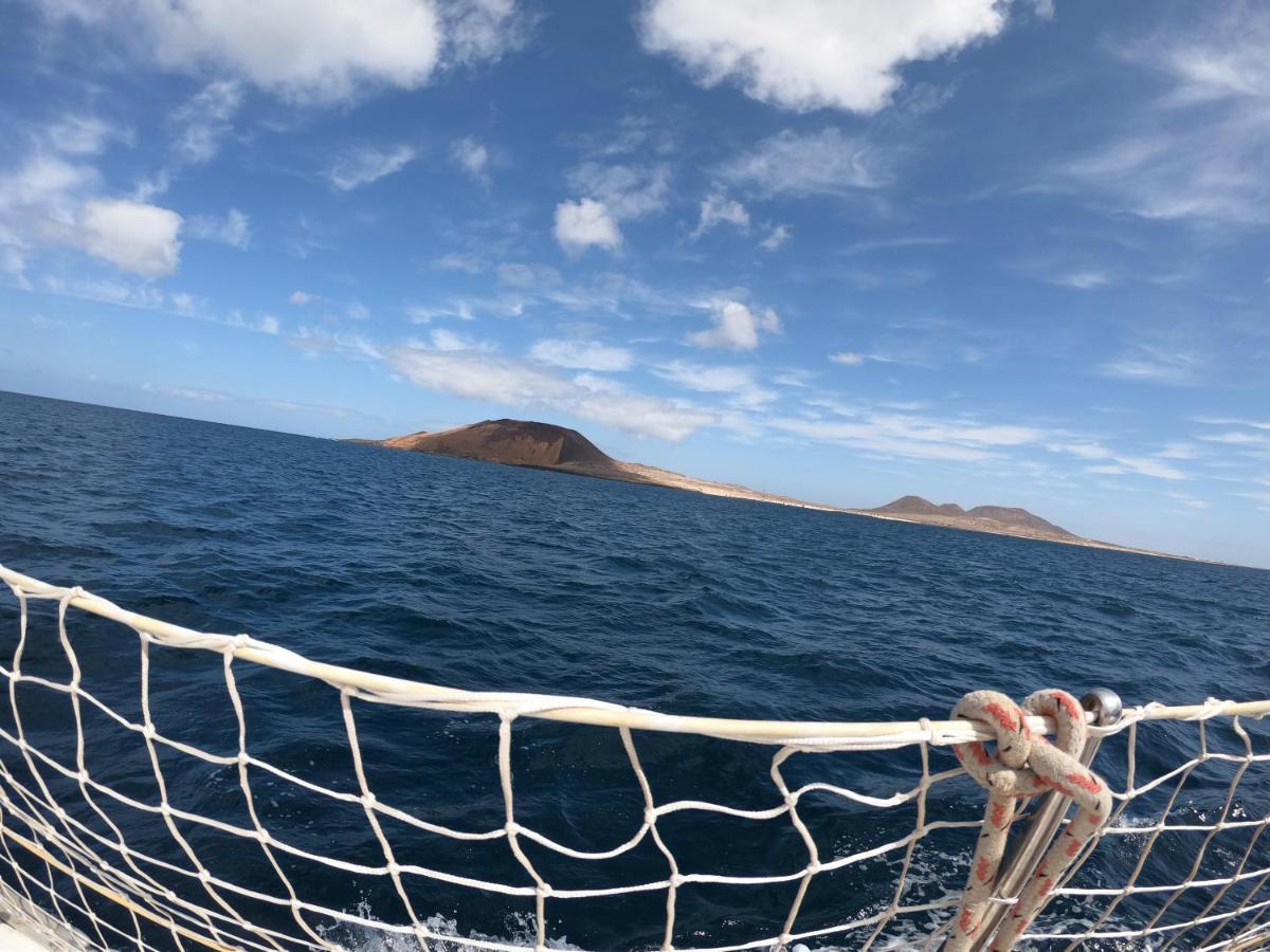 Magnifico Barco En La Graciosa Hotell Caleta de Sebo Eksteriør bilde
