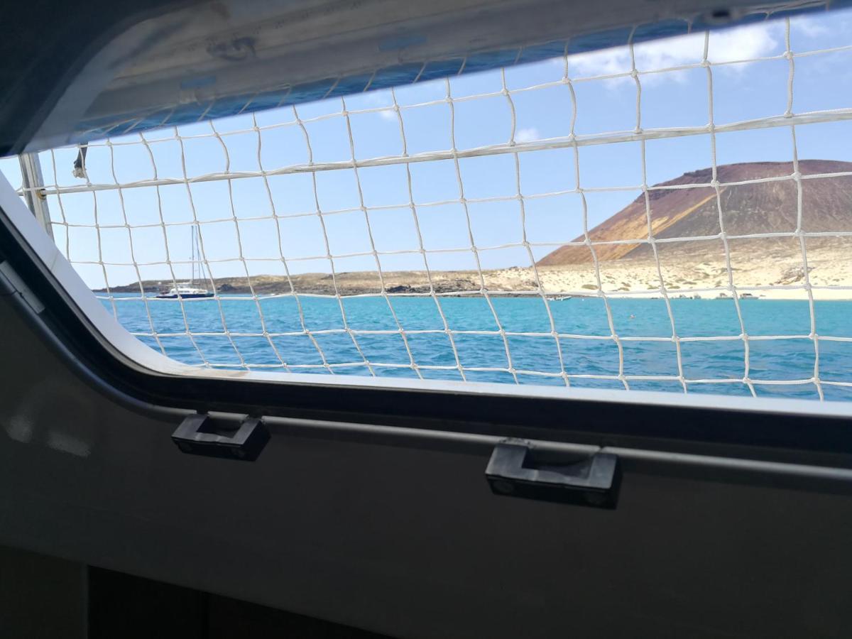 Magnifico Barco En La Graciosa Hotell Caleta de Sebo Eksteriør bilde